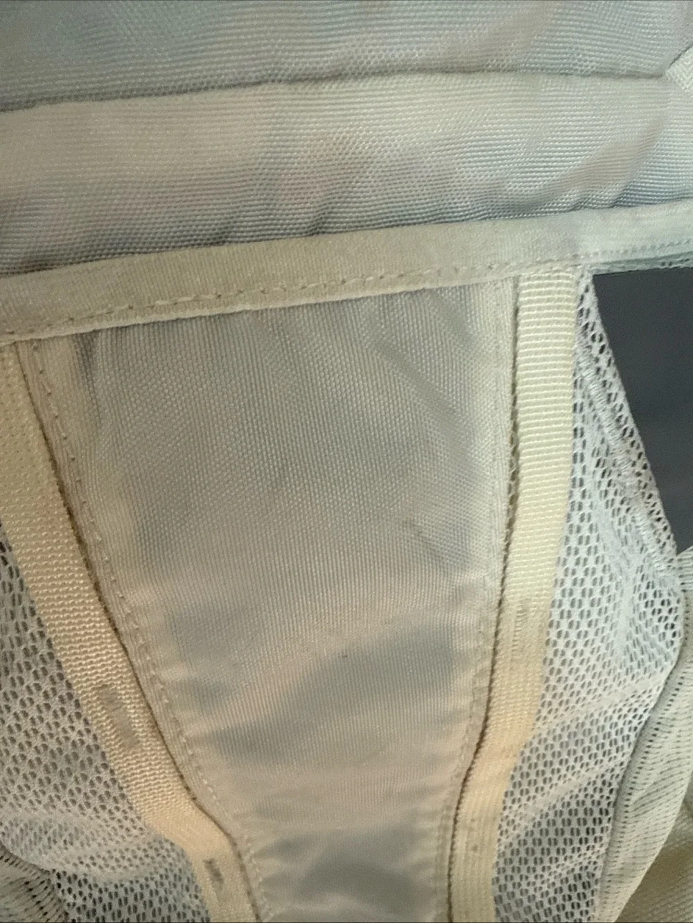 North Face Recon Luxe Women’s Backpack!  cream w/ rose gold metallic accents